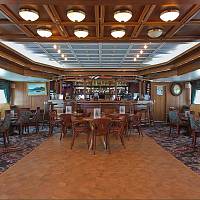 Бар на теплоходе «Сергей Дягилев»